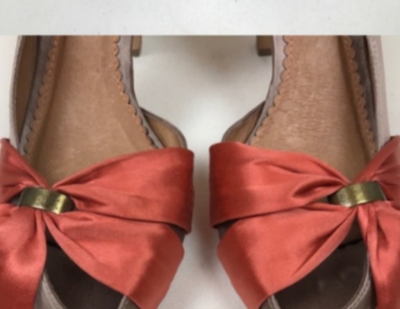 Miss Albright satin peekaboo toe heels size 9 - Picture 2 of 3